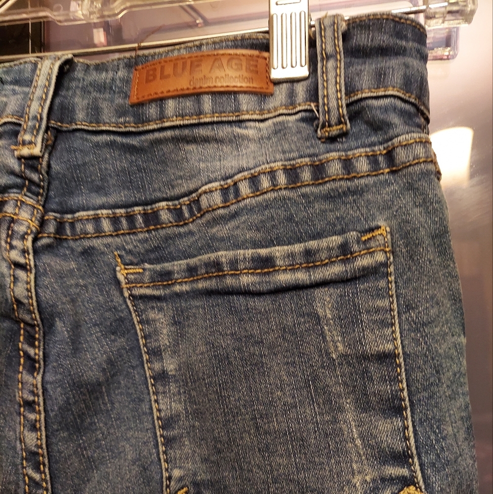 Distressed Blue Jeans Size 3 - Picture 2 of 5